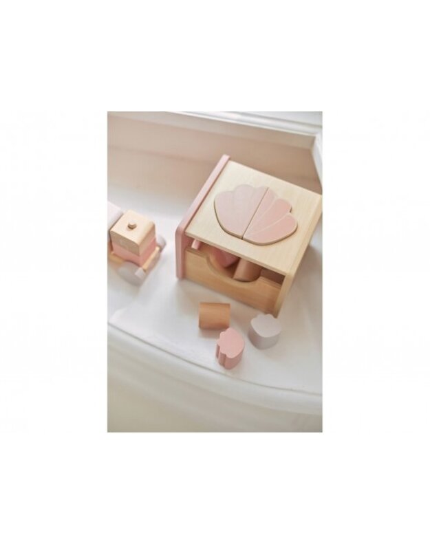 Jollein lavinamasis medinis žaislas - figūrėlių rūšiuotojas Shell Pink